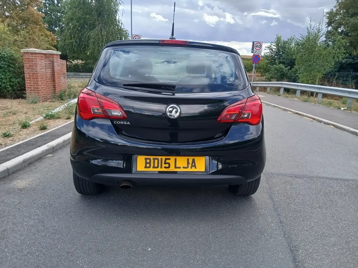 Used Vauxhall Corsa SRi 2015 Black Hatchback