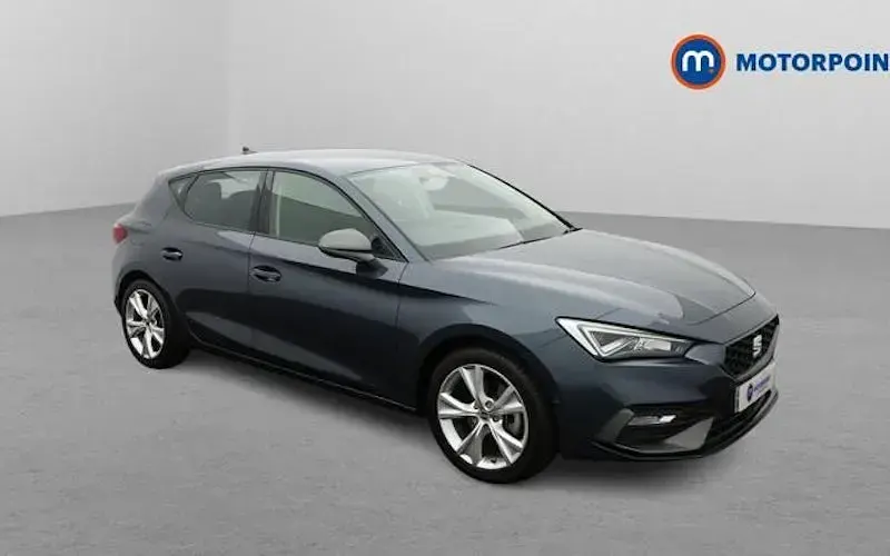 Begagnad Seat Leon FR 110 HK (80 kW) 2023 Halvkombi