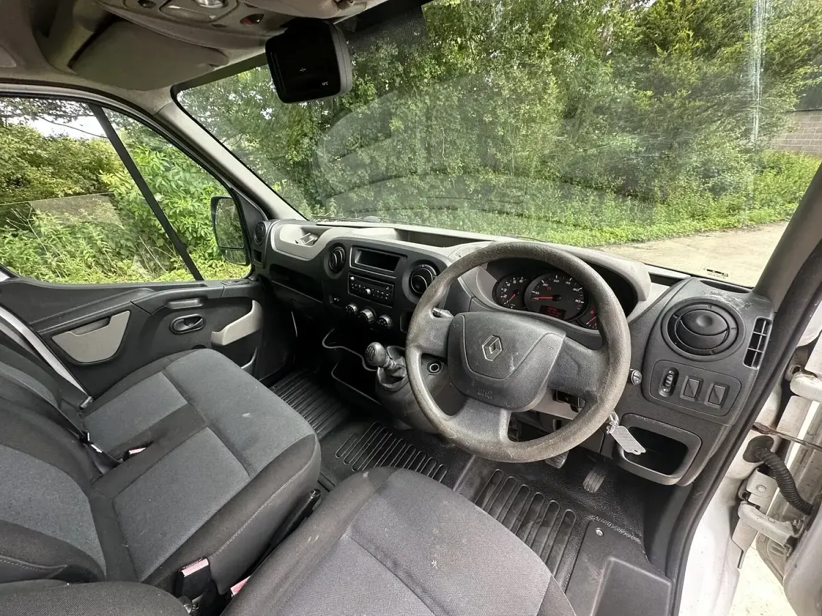 Used Renault Master 2012 White Van