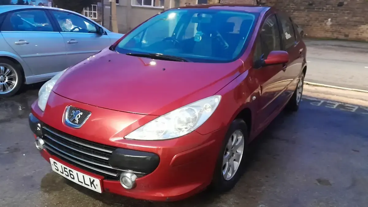 Used Peugeot 307 S 110 HP (80 kW) 2006 Red Hatchback