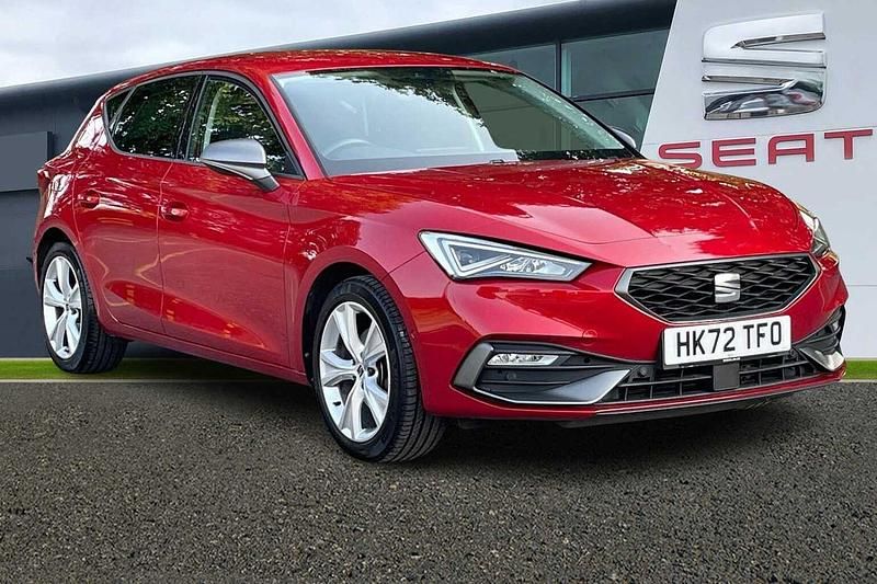 Red Used 2023 Seat Leon FR | £17,353 (Fair price) - Image 1/4