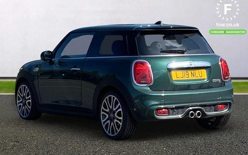 Used Mini Cooper S Comfort 192 HP (141 kW) 2019 Green Hatchback