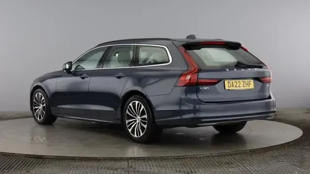 Used Volvo V90 Core 194 HP (142 kW) 2023 Estate