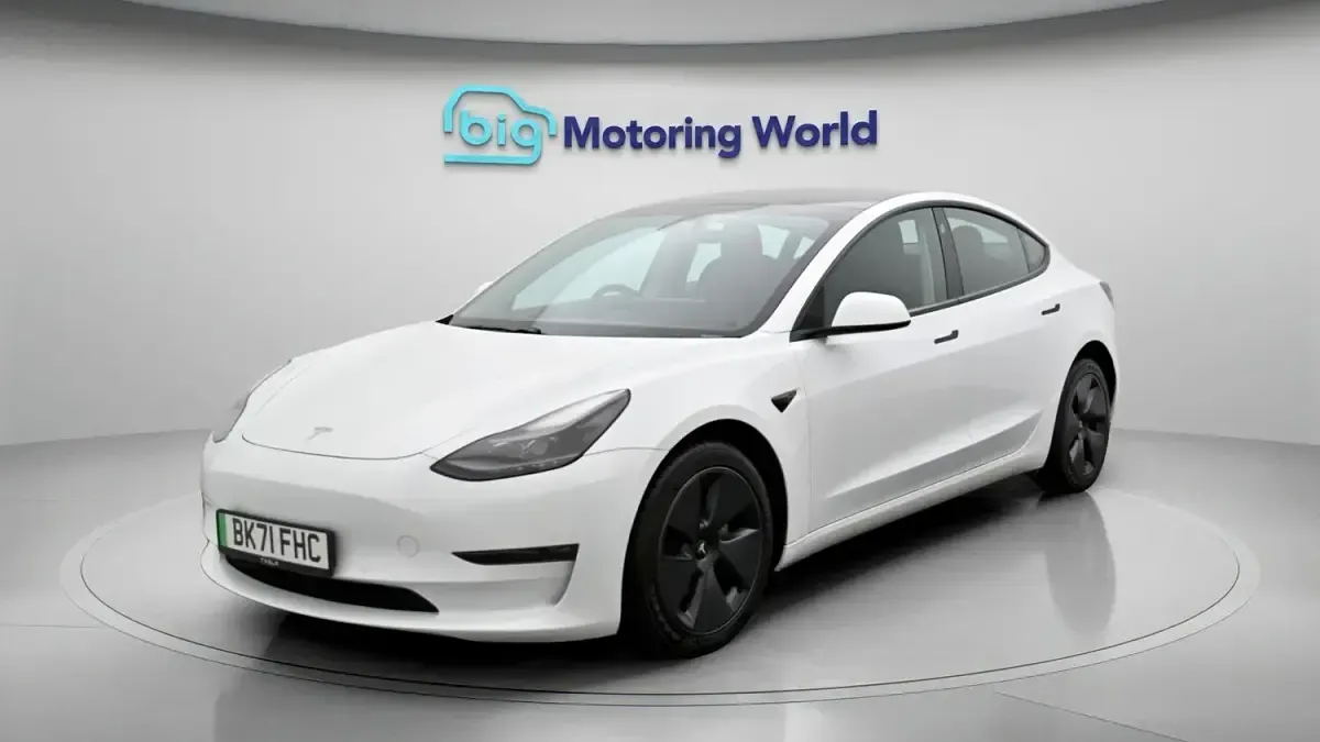 Used Tesla Model 3 Long Range AWD 366 kW (498 HP) 2021 White Sedan