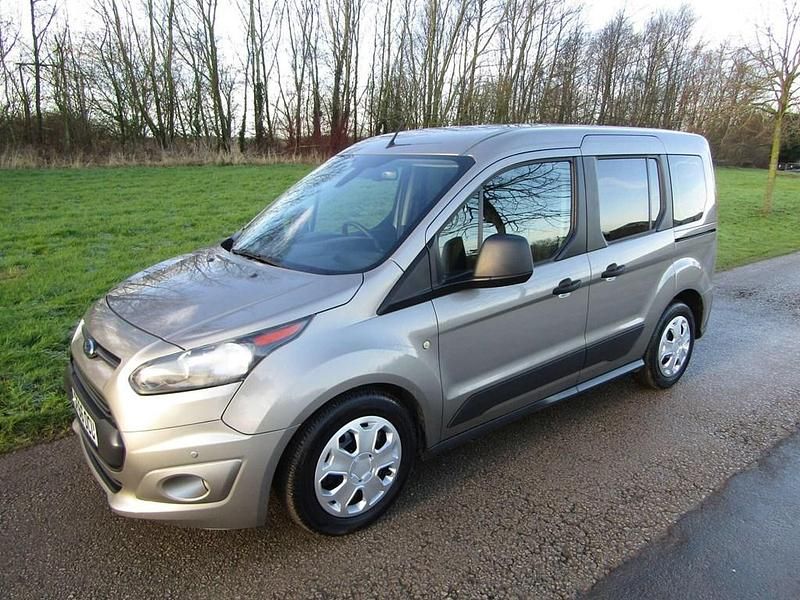 Used Ford Tourneo Connect Zetec 100 HP (73 kW) 2016 Grey MPV