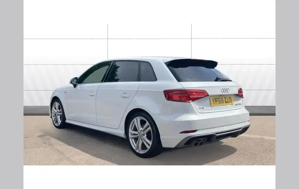 Used Audi A3 S-Line 147 HP (108 kW) 2018 White Sedan