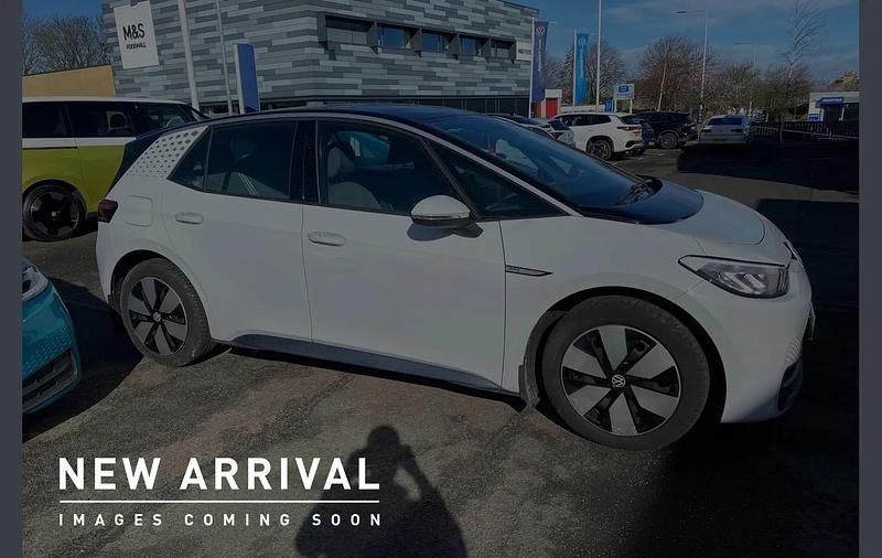 Used VW ID.3 Pro 106 kW (145 HP) 2023 White Hatchback