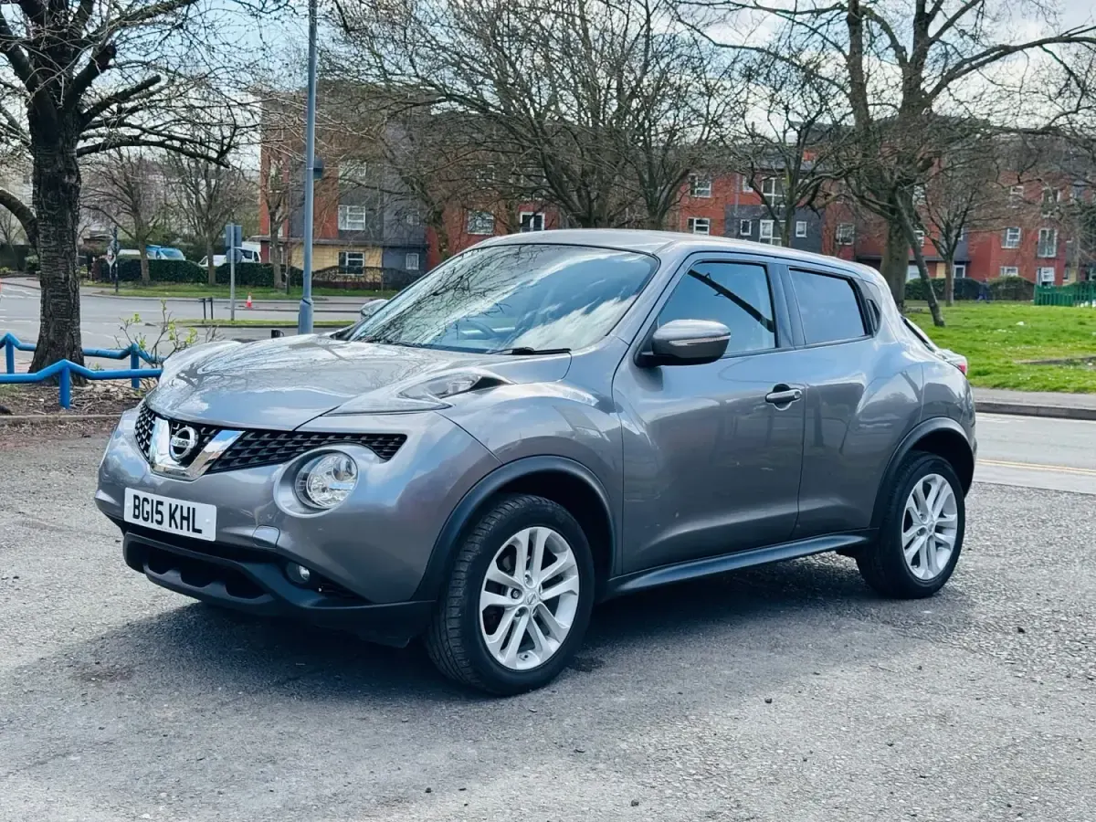 Begagnad Nissan Juke Acenta 2015 Grå SUV
