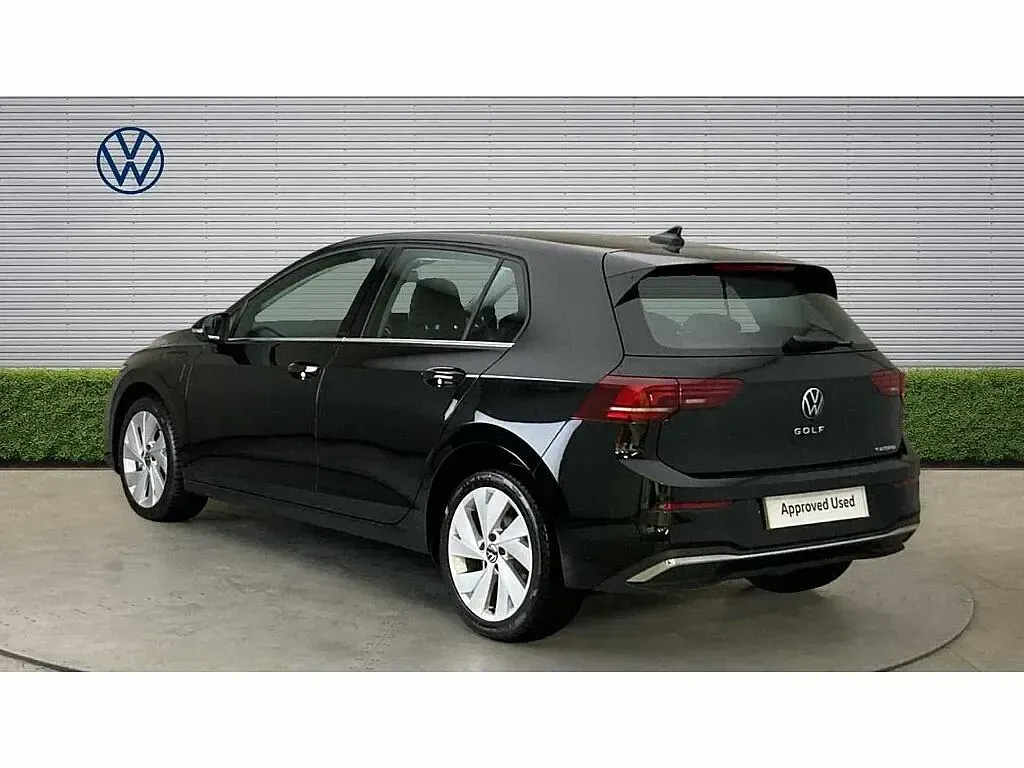Used VW Golf VIII Style 204 HP (150 kW) 2025 Black Hatchback