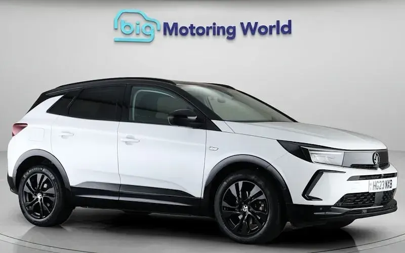 Used Vauxhall Grandland X S 131 HP (96 kW) 2023 SUV