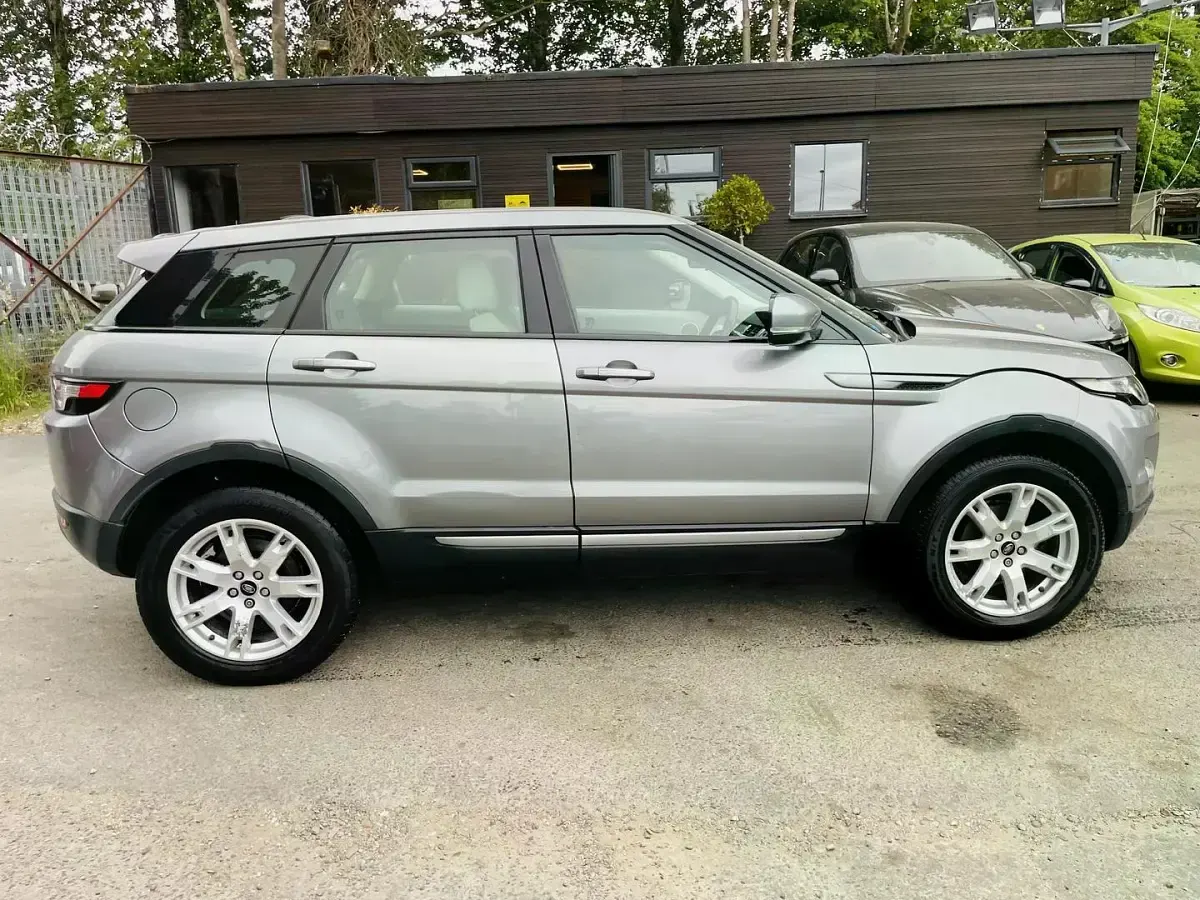 Used Land Rover Range Rover evoque Pure 150 HP (110 kW) 2012 Grey SUV