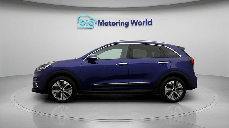 Used Kia e-Niro Plus 147 kW (201 HP) 2021 Blue SUV