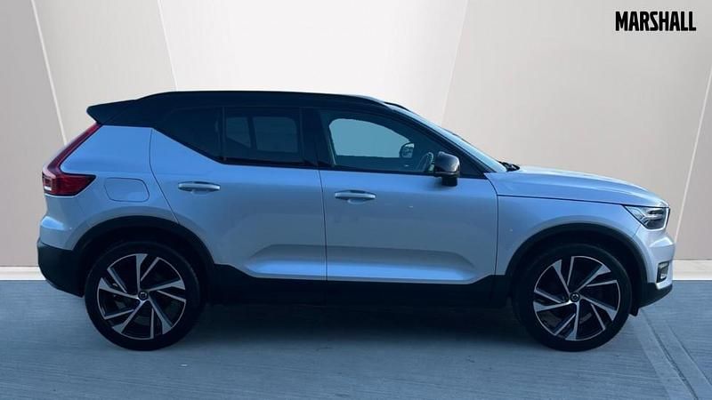 Used Volvo XC40 R-Design Pro 190 HP (139 kW) 2018 Silver  SUV