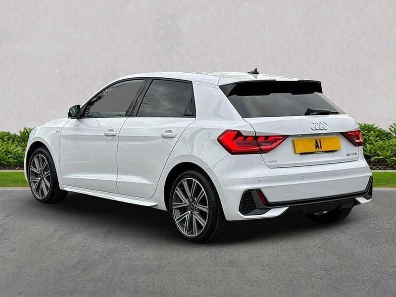 Used Audi A1 S-Line 95 HP (69 kW) 2025 White SUV