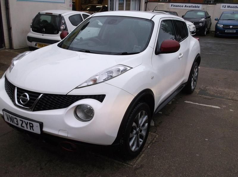 Used Nissan Juke Tekna 110 HP (80 kW) 2013 White SUV