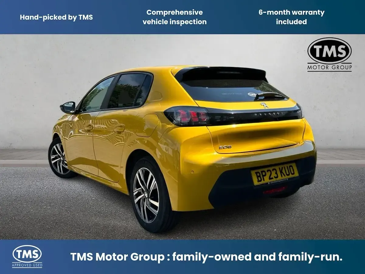 Used Peugeot 208 Active+ 100 HP (73 kW) 2023 Yellow Hatchback