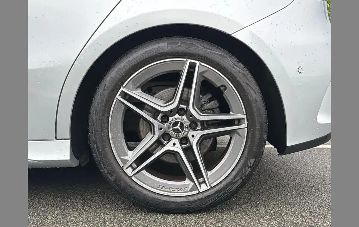 Used Mercedes A200 Executive 163 HP (119 kW) 2020 Iridium silver Hatchback