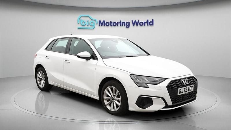 Used Audi A3 Sportback 110 HP (80 kW) 2022 White Hatchback