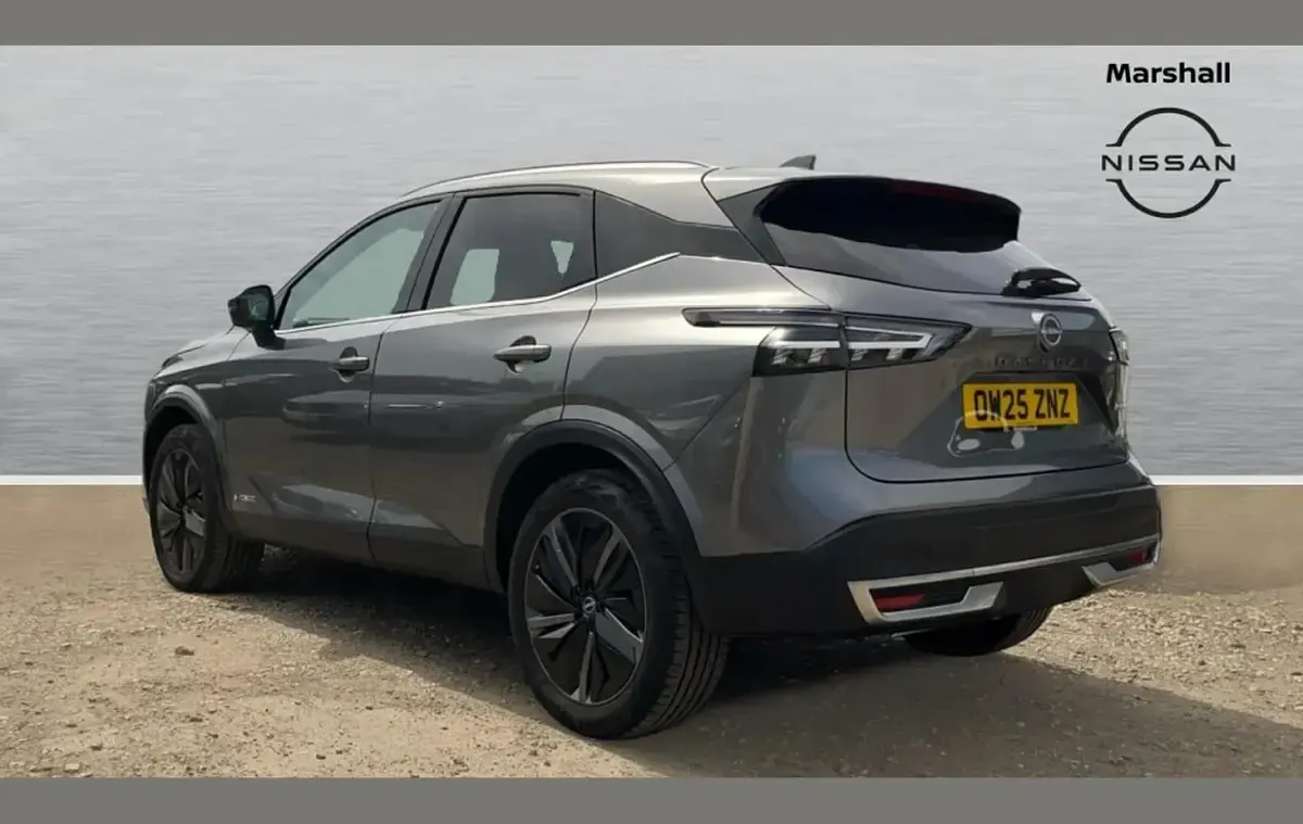 Used Nissan Qashqai Tekna 190 HP (139 kW) 2025 Grey SUV