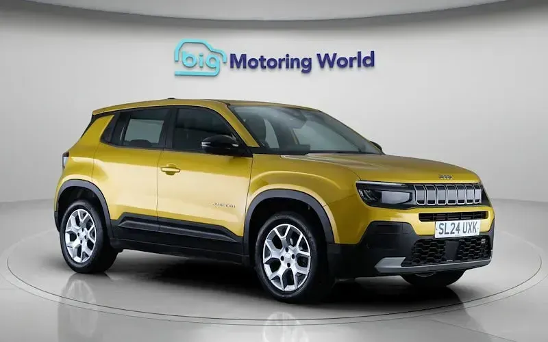 Used Jeep Avenger Altitude 101 HP (74 kW) 2024 Yellow SUV