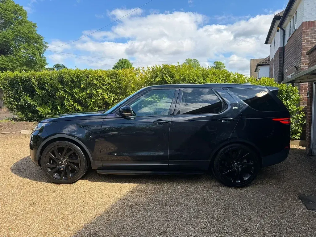 Used Land Rover Discovery HSE Luxury 2018 Black SUV