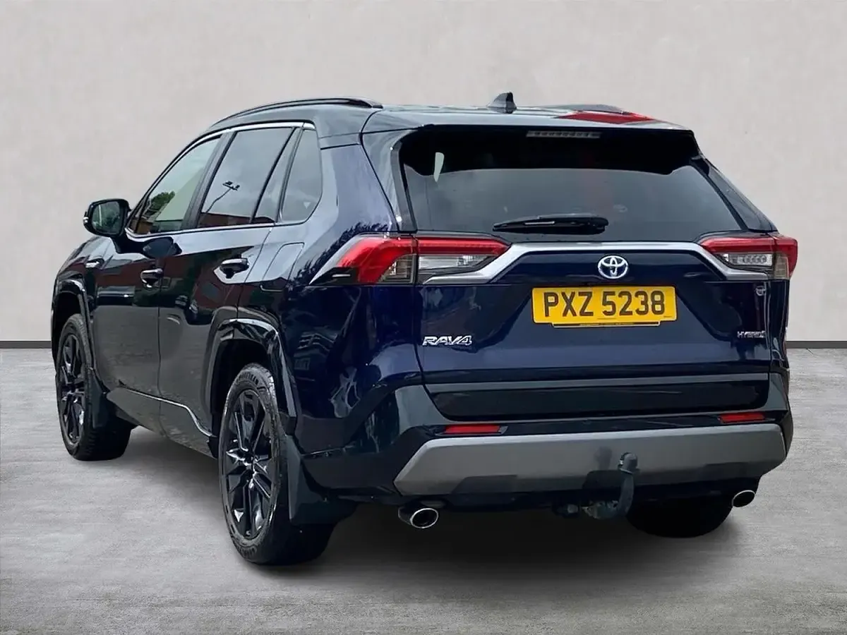 Used Toyota RAV4 218 HP (160 kW) 2021 Blue SUV