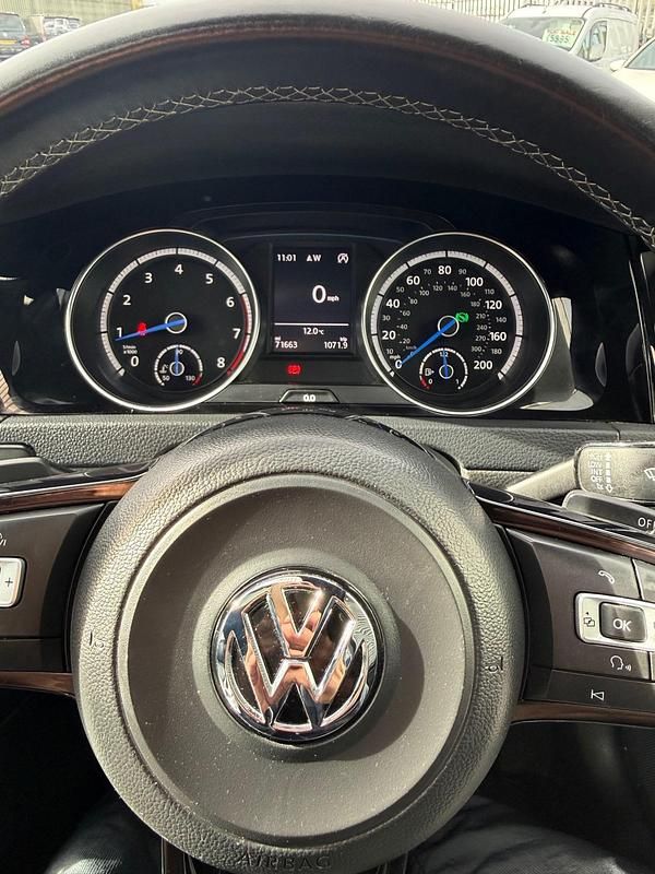 Used VW Golf VII R 2014 Black Hatchback