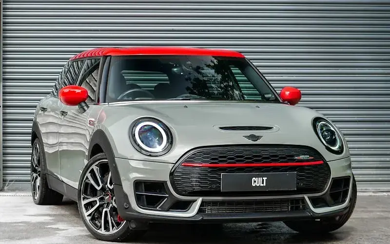 Used Mini John Cooper Works Clubman 306 HP (225 kW) 2021 Estate
