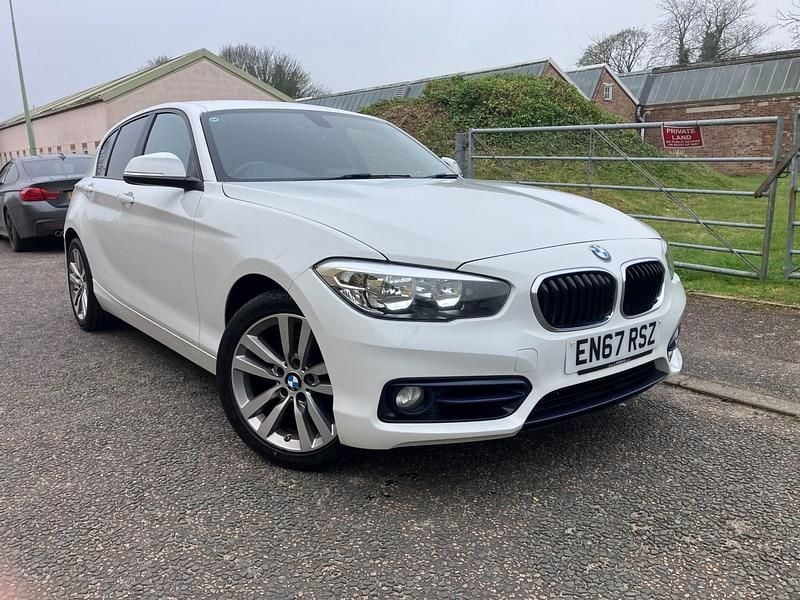Used BMW 118 Sport Line 150 HP (110 kW) 2017 White Hatchback