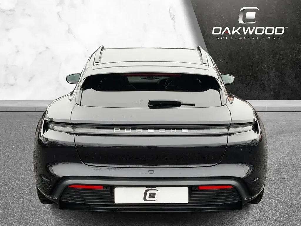 Used Porsche Taycan Performance Package 419 kW (571 HP) 2022 Black Estate
