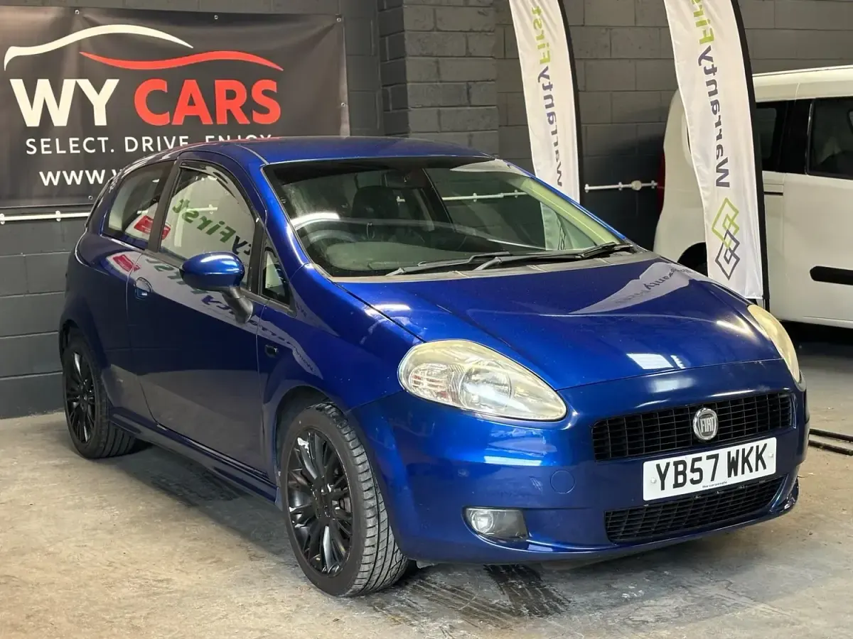 Used Fiat Grande Punto Active 74 HP (54 kW) 2008 Blue Hatchback