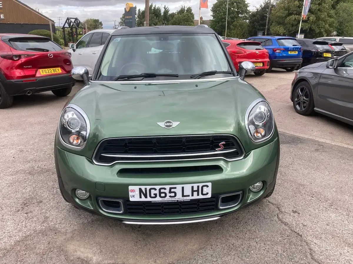 Used Mini Cooper SD Countryman 143 HP (105 kW) 2016 Green SUV