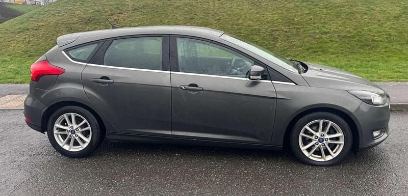 Used Ford Focus Zetec 2016 Grey Hatchback