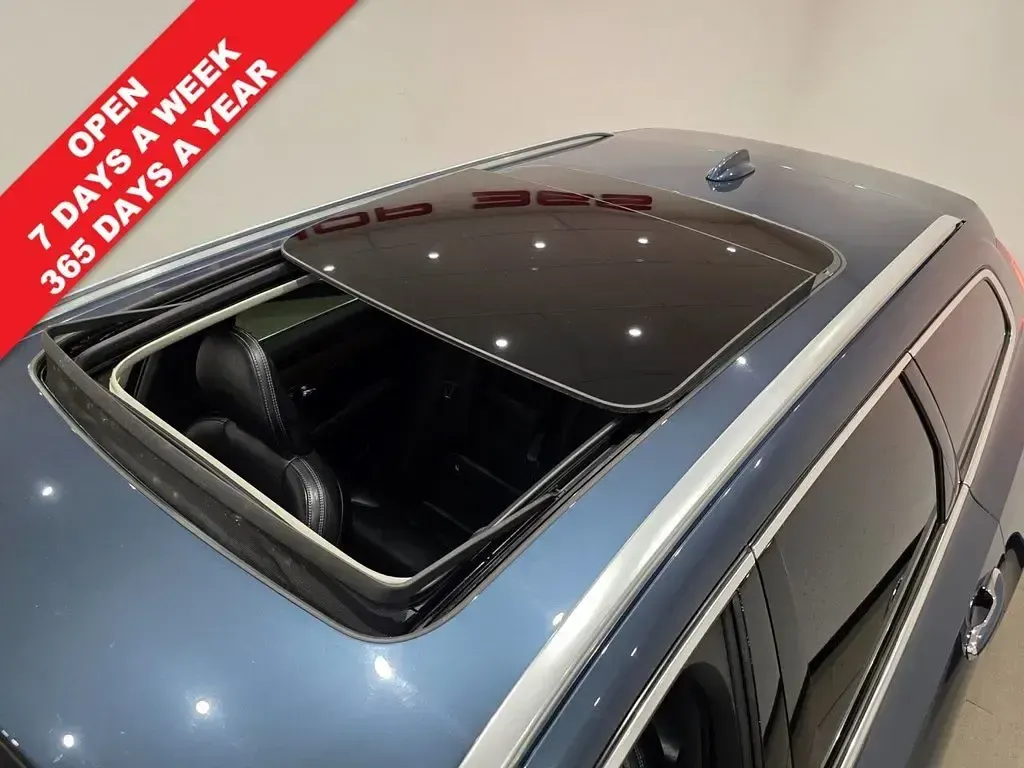 Used Volvo V90 Inscription 2018 Blue Estate