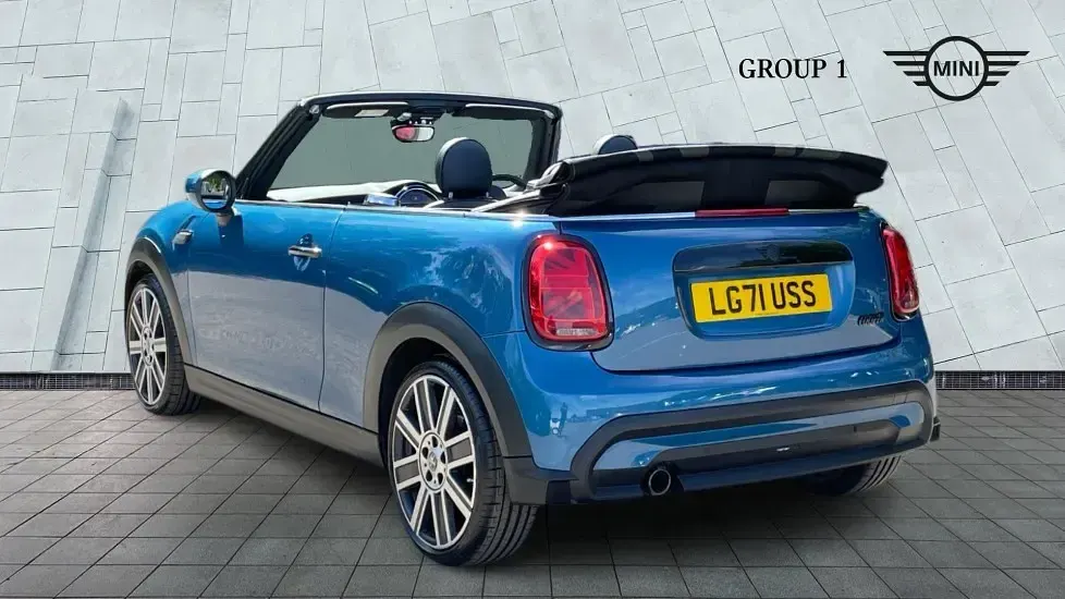 Used Mini Cooper Cabriolet Exclusive 136 HP (100 kW) 2021 Blue Cabriolet