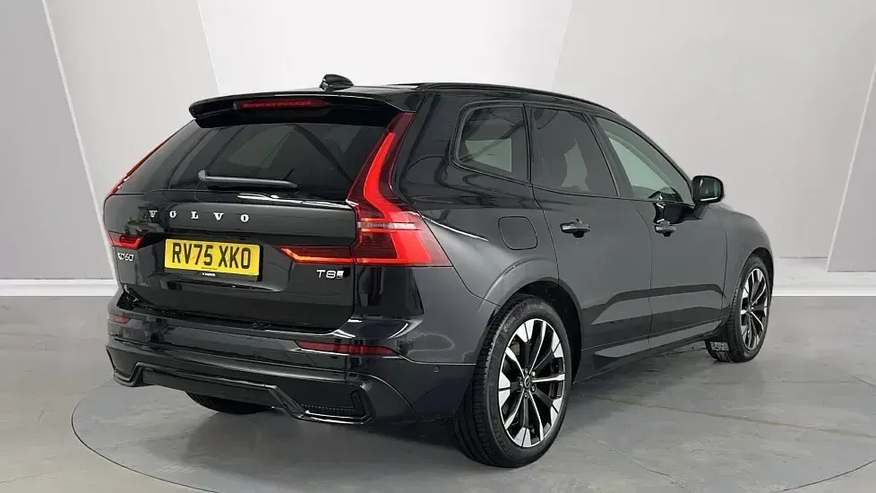 Used Volvo XC60 Ultra 449 HP (330 kW) 2025 Black SUV