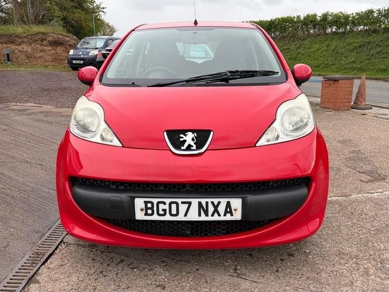 Used Peugeot 107 68 HP (50 kW) 2007 Red Hatchback