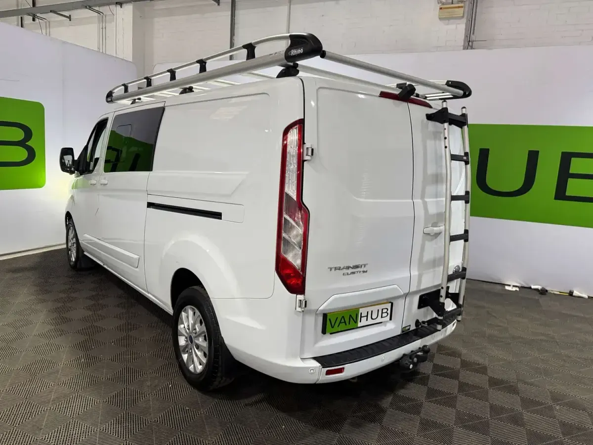 Used Ford Transit Custom Limited 130 HP (95 kW) 2019 White Van
