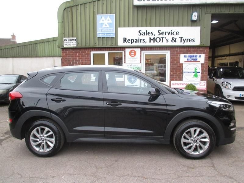 Used Hyundai Tucson SE 2015 Black SUV