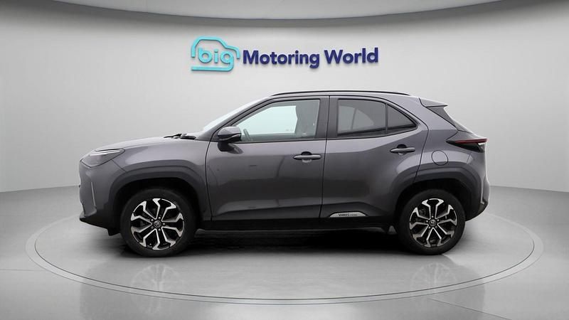 Used Toyota Yaris Cross Design 116 HP (85 kW) 2023 Grey SUV