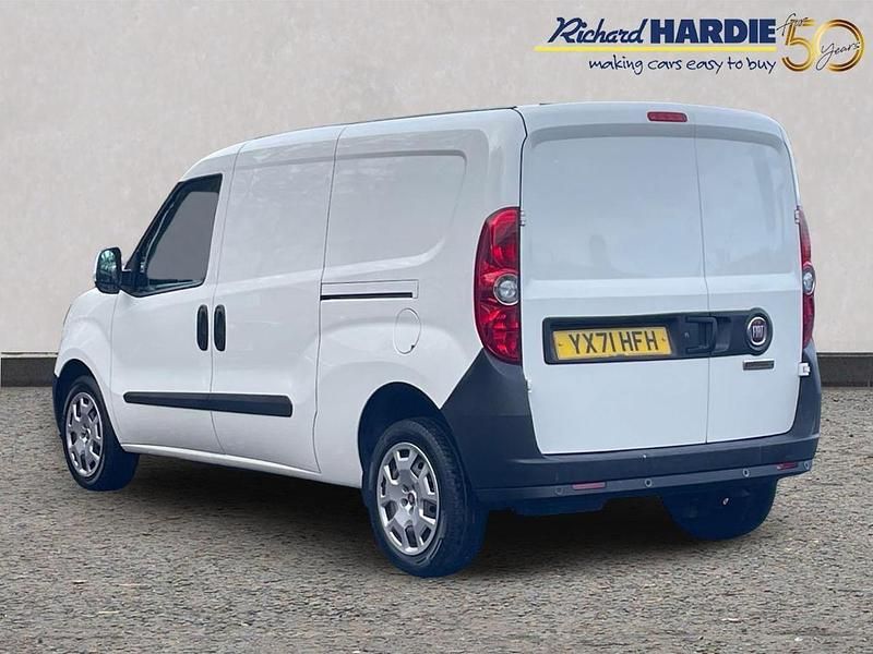 White Used 2021 Fiat Doblò S MPV | £7,199 (Fair price) - Image 1/3
