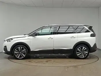 Used Peugeot 5008 Premium 131 HP (96 kW) 2019 White SUV