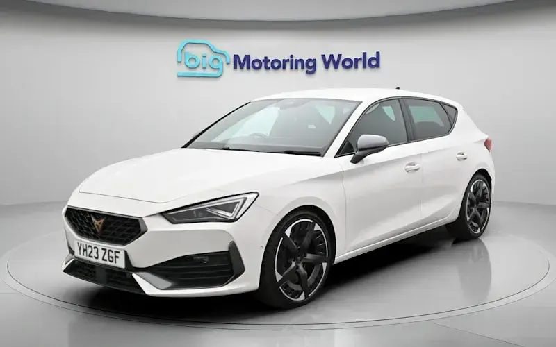 Used Cupra Leon VZ3 310 HP (228 kW) 2023 White Hatchback