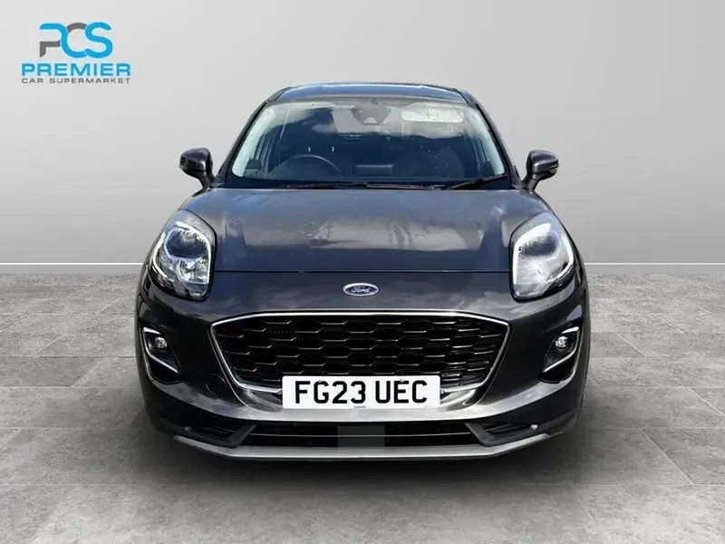 Usado Ford Puma Titanium 125 CV (91 kW) 2023 Gris SUV