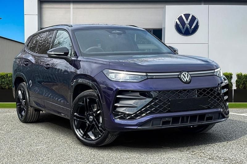 Purple New 2025 VW Touran R-line MPV | £43,598 - Image 1/4