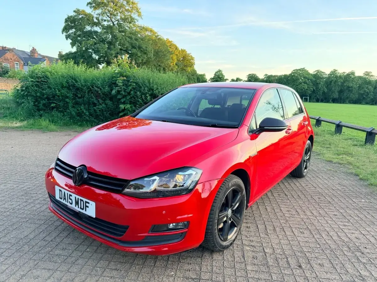 Used VW Golf VII Match 105 HP (77 kW) 2015 Red Hatchback