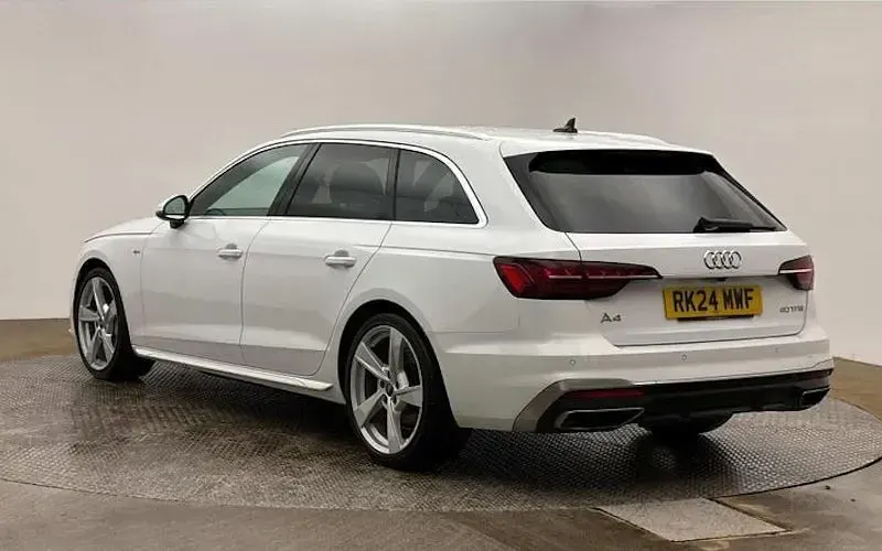Used Audi A4 S-Line 204 HP (150 kW) 2025 Estate