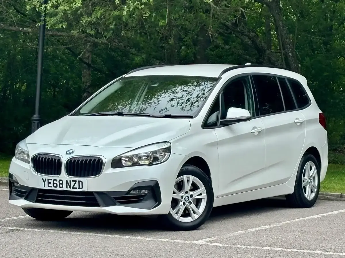 Used BMW 218 2018 White Estate