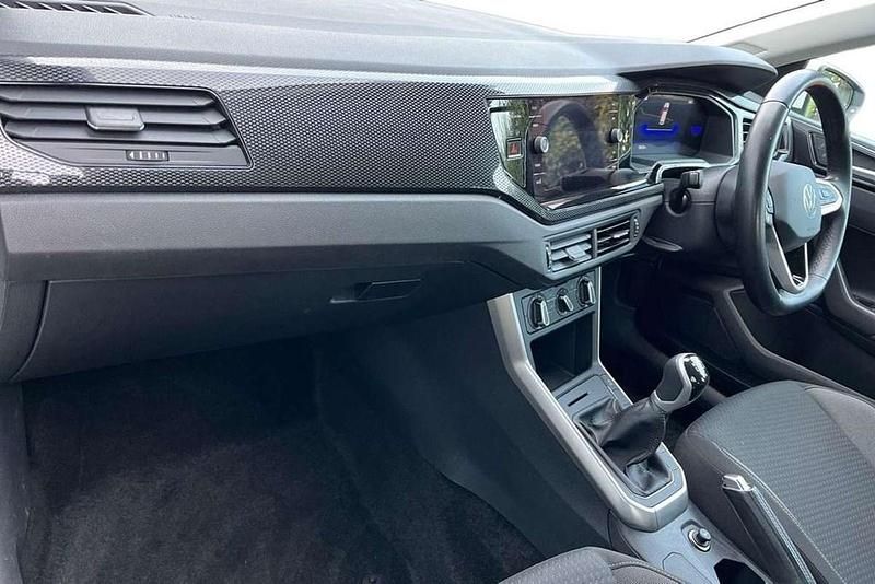 Used VW Polo Life 95 HP (69 kW) 2024 White Hatchback