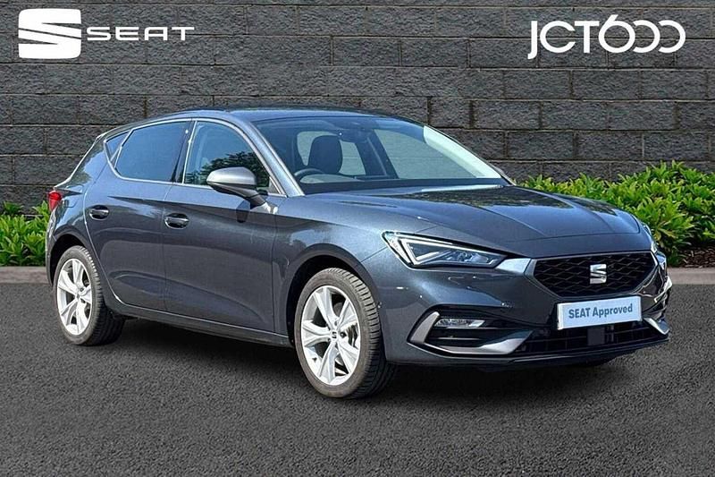 Used 2024 Seat Leon FR Hatchback | £22,599 (Expensive) - Image 1/4